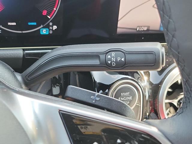 Photo of 2025 Polar White Mercedes-Benz GLA 250
