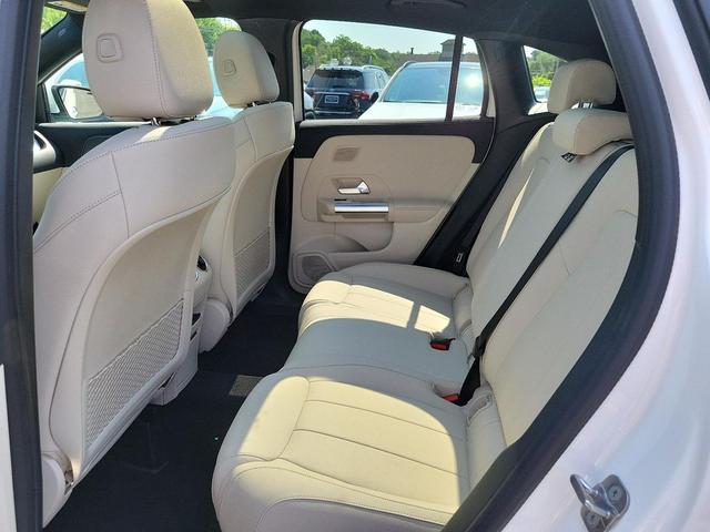 Photo of 2025 Polar White Mercedes-Benz GLA 250