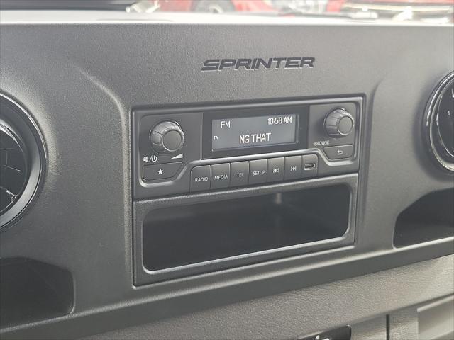 Photo of 2025 Arctic White Mercedes-Benz Sprinter 2500