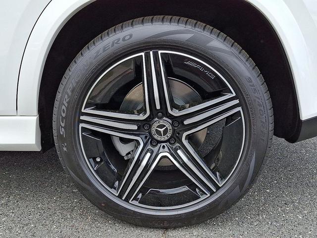 Photo of 2025 Polar White Mercedes-Benz GLE 350