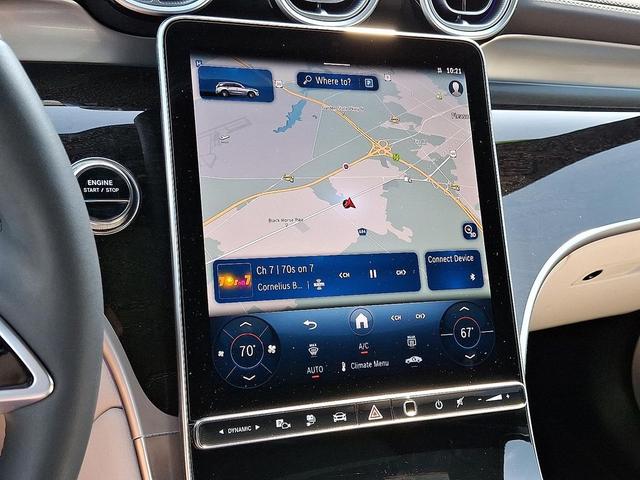 Photo of 2025 MANUFAKTUR Moonlight White Metallic Mercedes-Benz GLC 350e