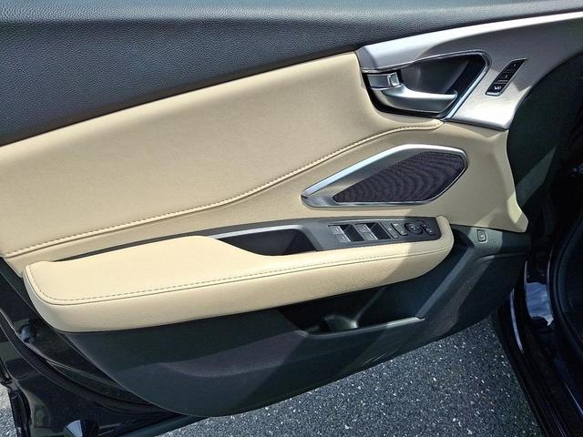 Photo of 2024 Majestic Black Pearl Acura RDX