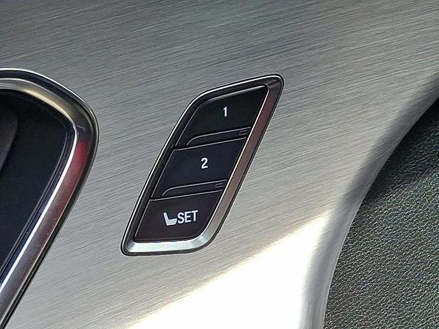 Photo of 2024 Majestic Black Pearl Acura RDX