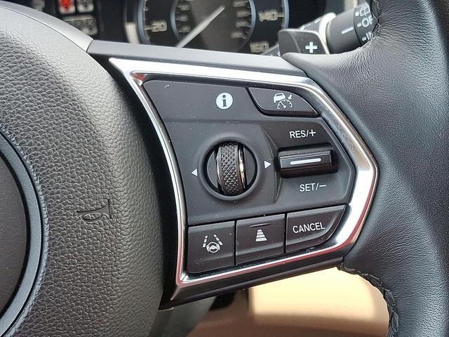 Photo of 2024 Majestic Black Pearl Acura RDX