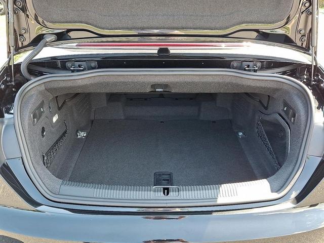 Photo of 2024 Mythos Black Metallic/Black Roof Audi A5