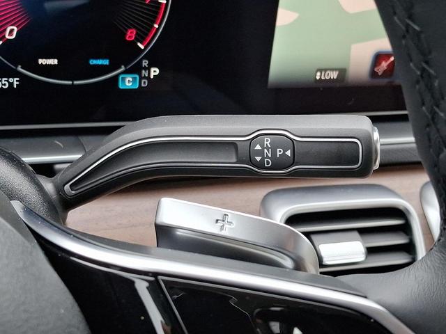 Photo of 2025 Polar White Mercedes-Benz GLE 350
