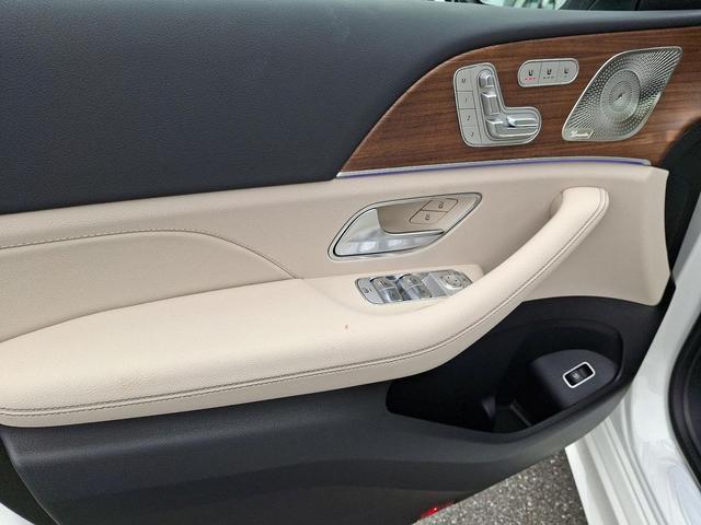 Photo of 2025 Polar White Mercedes-Benz GLE 350