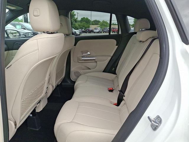 Photo of 2026 Polar White Mercedes-Benz GLA 250