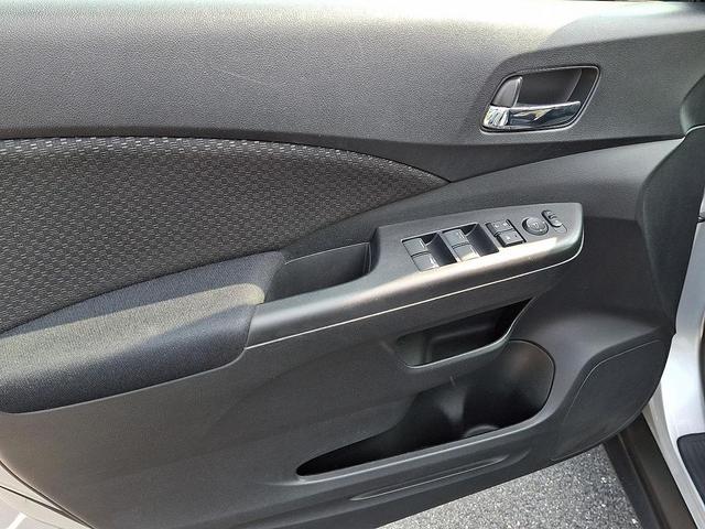 Photo of 2015 Alabaster Silver Metallic Honda CR-V