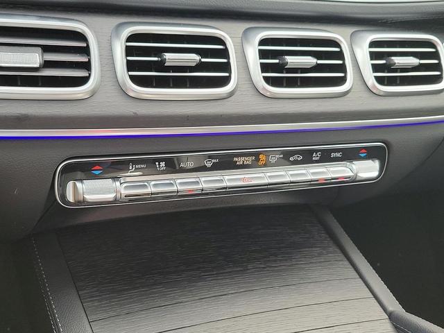 Photo of 2025 Obsidian Black Metallic Mercedes-Benz GLS 450
