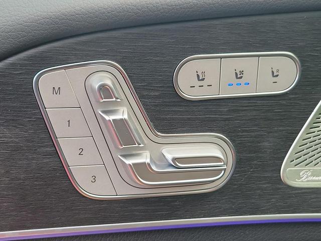 Photo of 2025 Obsidian Black Metallic Mercedes-Benz GLS 450