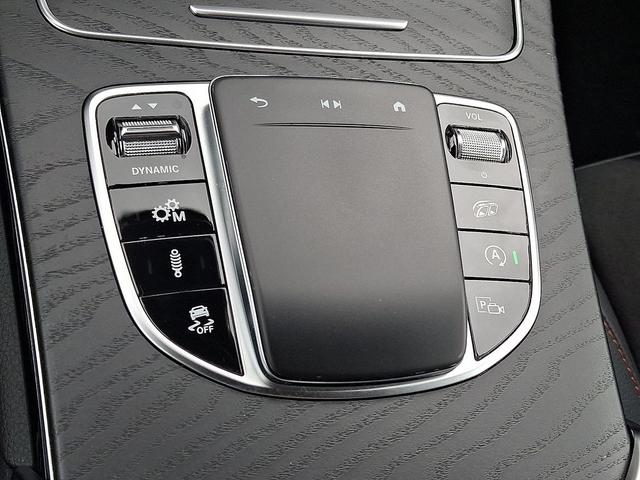 Photo of 2022 Polar White Mercedes-Benz AMG GLC 43