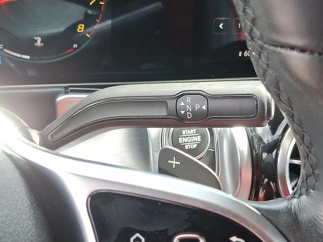 Photo of 2021 Night Black Mercedes-Benz GLB 250