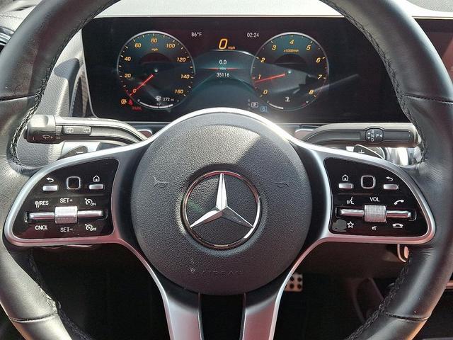 Photo of 2021 Night Black Mercedes-Benz GLB 250
