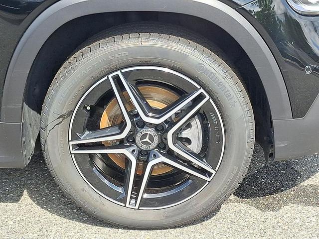 Photo of 2021 Night Black Mercedes-Benz GLB 250