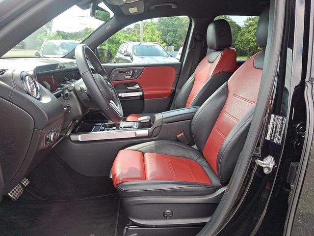 Photo of 2021 Night Black Mercedes-Benz GLB 250