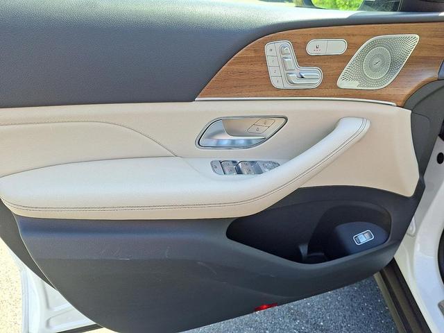 Photo of 2020 Polar White - 149 Mercedes-Benz GLE 350
