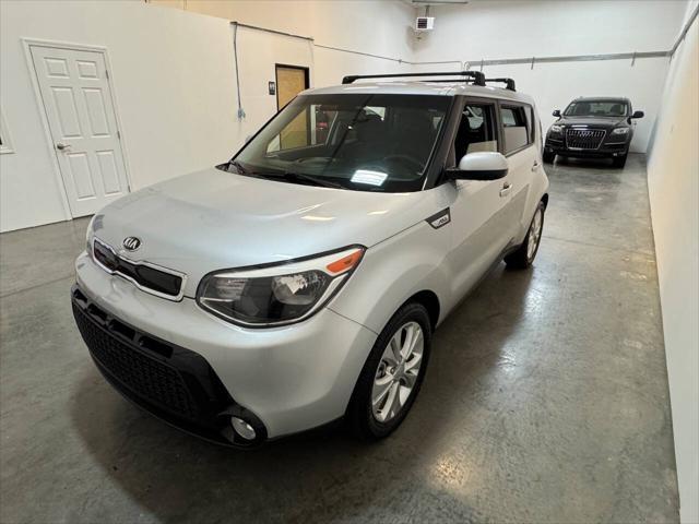 Photo of 2016 Titanium Gray Kia Soul