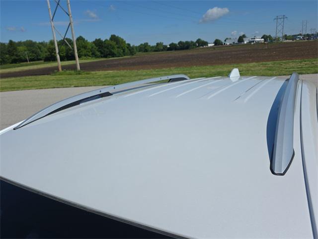 Photo of 2022 White Frost Tricoat GMC Terrain