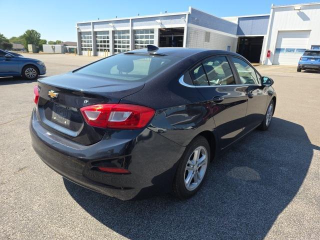 Photo of 2016 Blue Ray Metallic Chevrolet Cruze