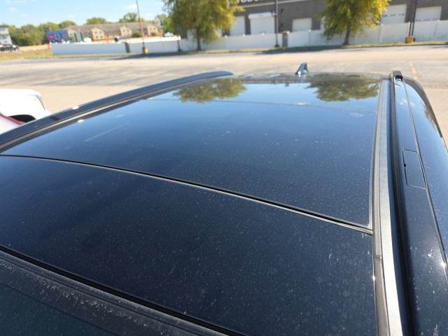Photo of 2020 Magnetic Gray Metallic w/Midnight Black Roof Toyota RAV4 Hybrid
