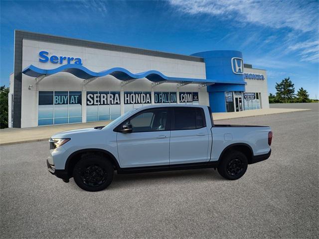 Photo of 2025 Platinum White Pearl Honda Ridgeline