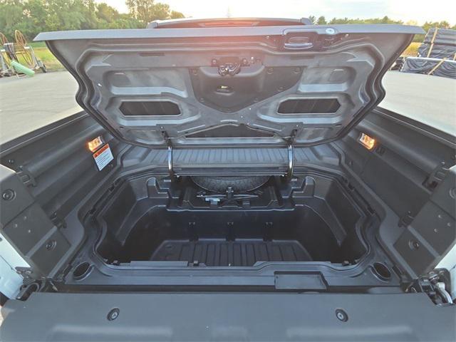 Photo of 2025 Platinum White Pearl Honda Ridgeline
