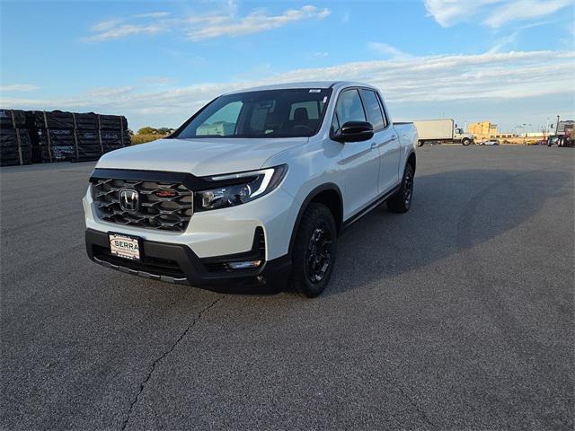 Photo of 2025 Platinum White Pearl Honda Ridgeline