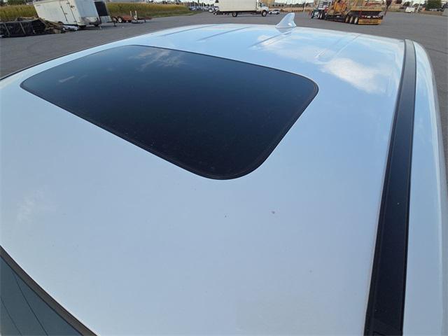 Photo of 2025 Platinum White Pearl Honda Ridgeline