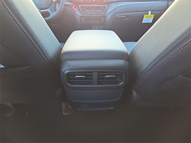 Photo of 2025 Platinum White Pearl Honda Ridgeline
