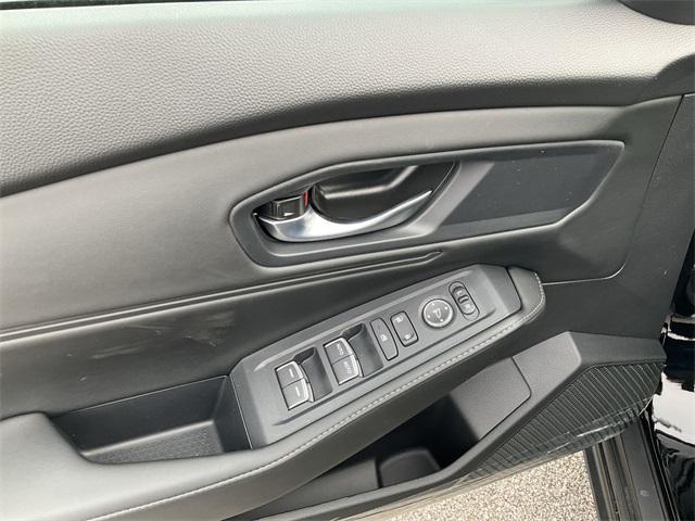 Photo of 2025 Crystal Black Pearl Honda Accord Hybrid