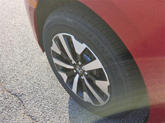 Photo of 2026 Radiant Red Metallic II Honda Odyssey
