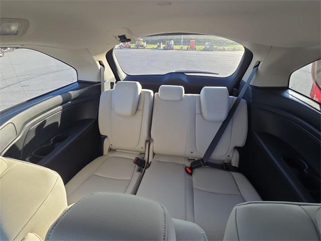 Photo of 2026 Radiant Red Metallic II Honda Odyssey