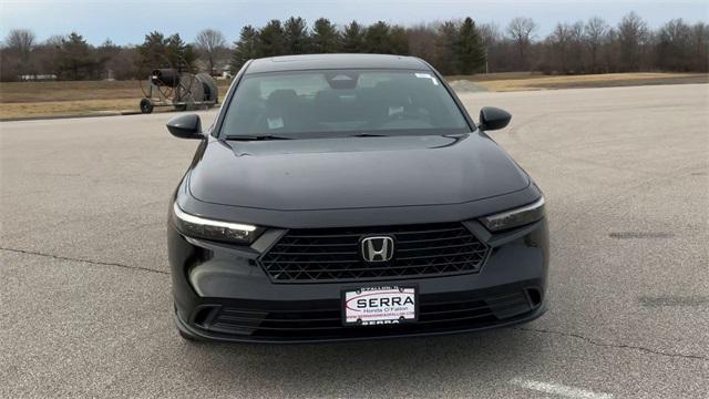 Photo of 2025 Crystal Black Pearl Honda Accord Hybrid