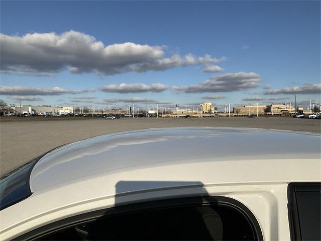 Photo of 2025 Platinum White Pearl Honda Civic