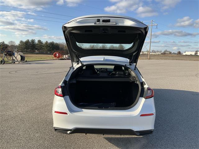 Photo of 2025 Platinum White Pearl Honda Civic