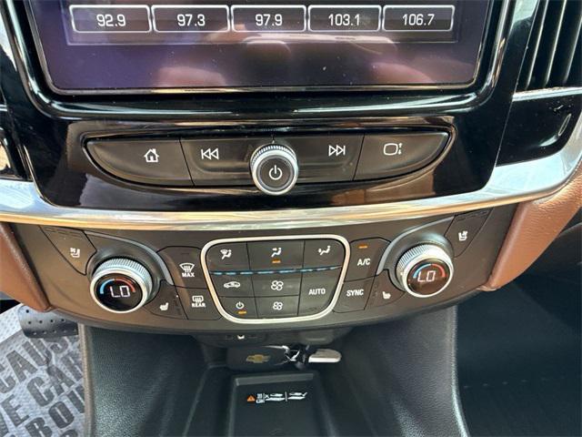 Photo of 2018 Mosaic Black Metallic Chevrolet Traverse