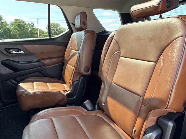 Photo of 2018 Mosaic Black Metallic Chevrolet Traverse