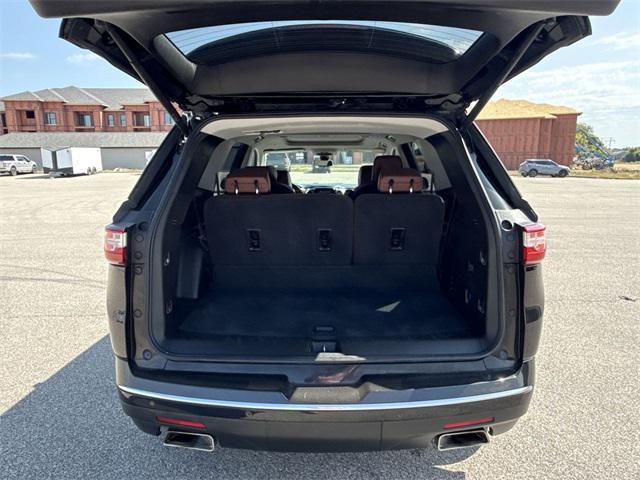 Photo of 2018 Mosaic Black Metallic Chevrolet Traverse