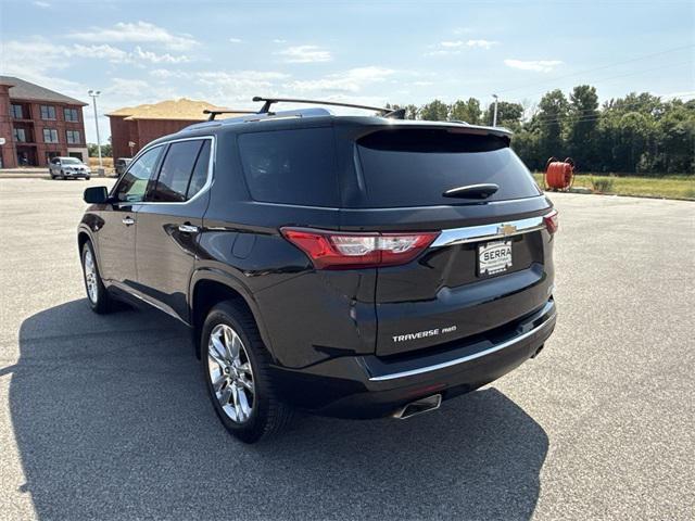 Photo of 2018 Mosaic Black Metallic Chevrolet Traverse
