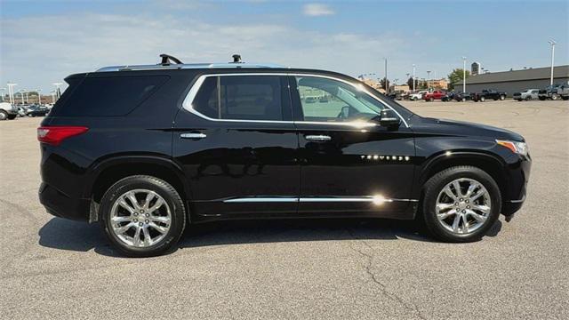 Photo of 2018 Mosaic Black Metallic Chevrolet Traverse
