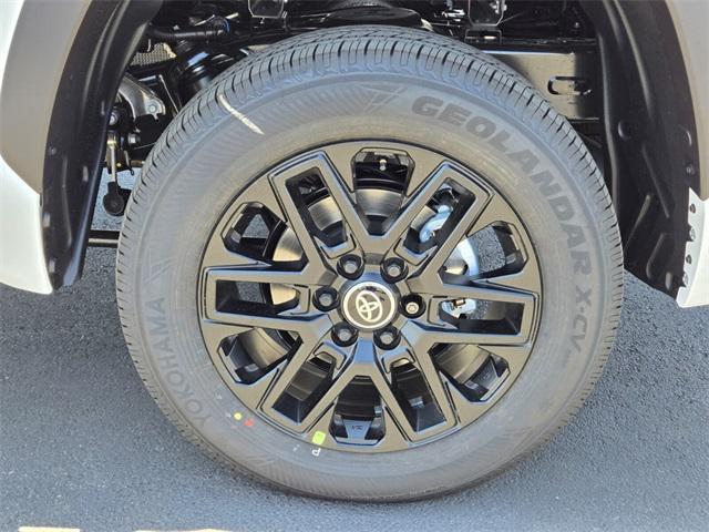 Photo of 2025 0040 Toyota Tundra Hybrid