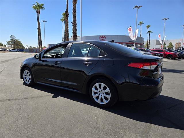 Photo of 2024 Midnight Black Metallic Toyota Corolla