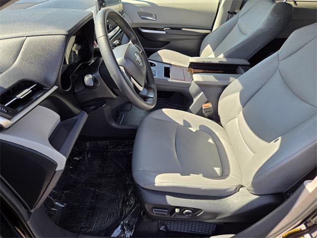 Photo of 2023 Midnight Black Metallic Toyota Sienna