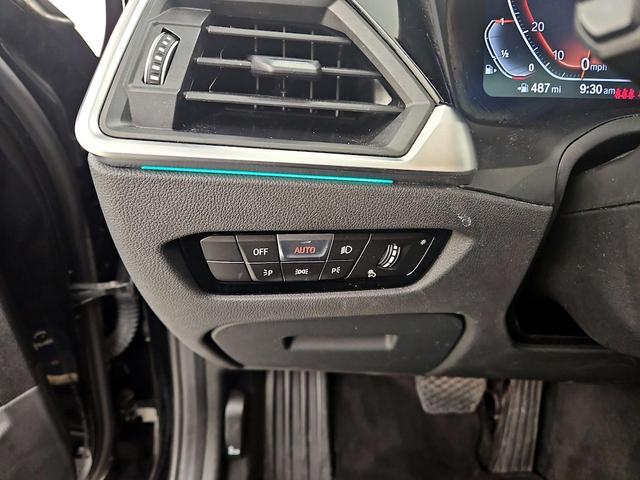 Photo of 2021 Black BMW 330