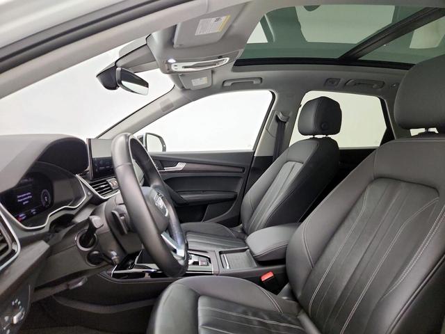 Photo of 2021 White Audi Q5