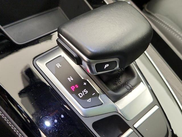 Photo of 2021 White Audi Q5