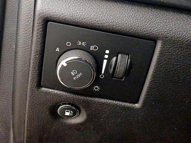Photo of 2020 Black Jeep Grand Cherokee