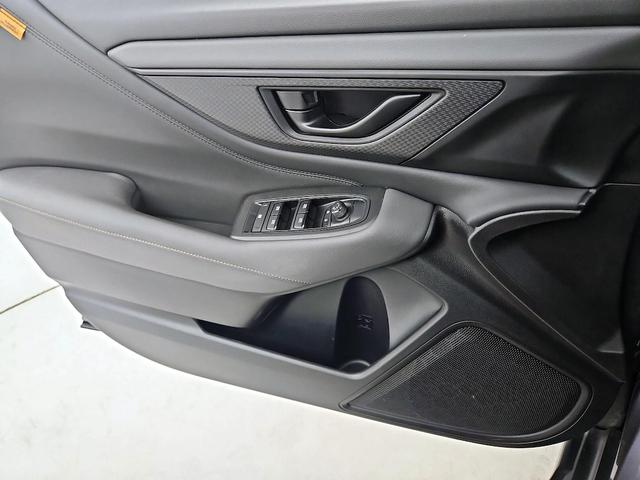 Photo of 2023 Gray Subaru Outback