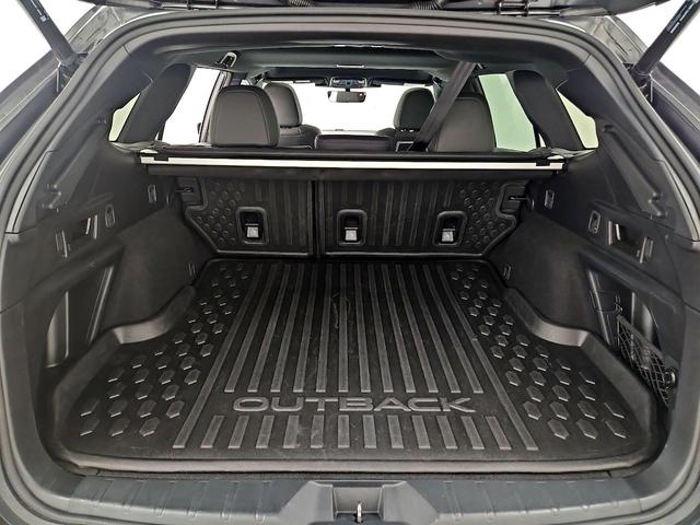 Photo of 2023 Gray Subaru Outback